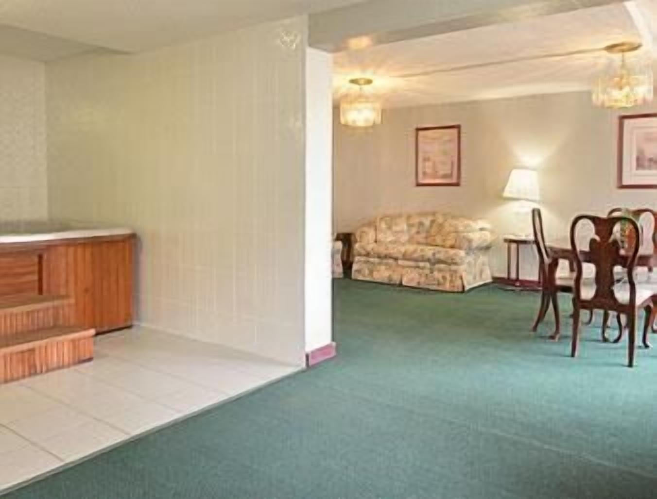 Super 8 By Wyndham Norman Hotel Quarto foto