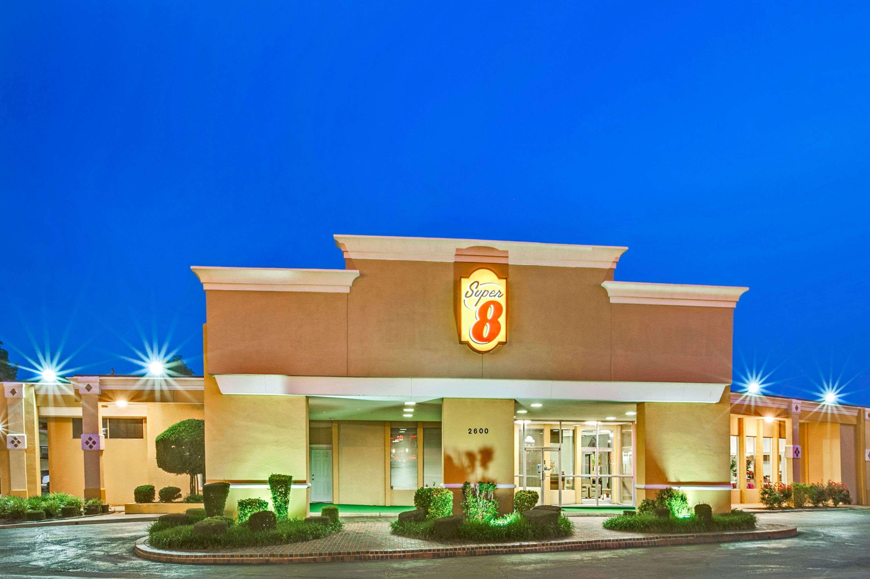 Super 8 By Wyndham Norman Hotel Exterior foto